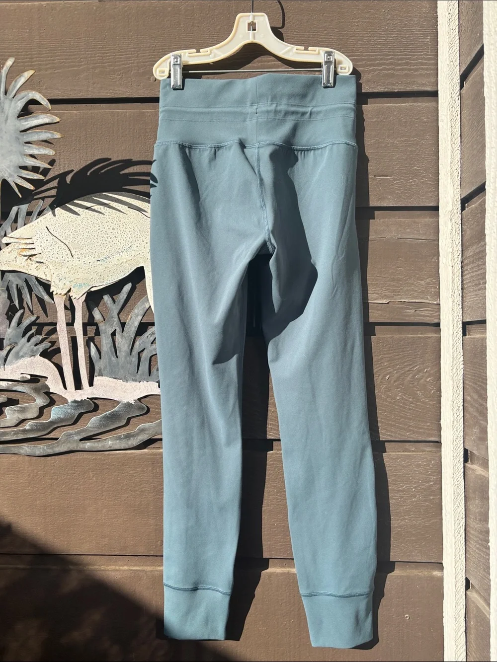 🆕Vuori  Daily Elevate Leggings in Blue - Picture 4 of 7